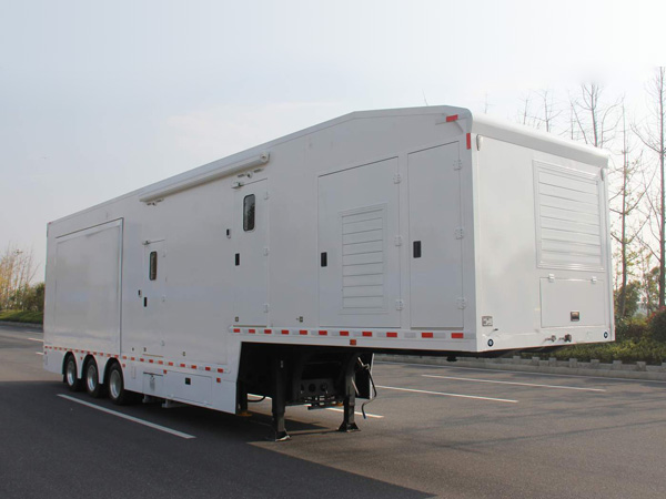 Box trailer